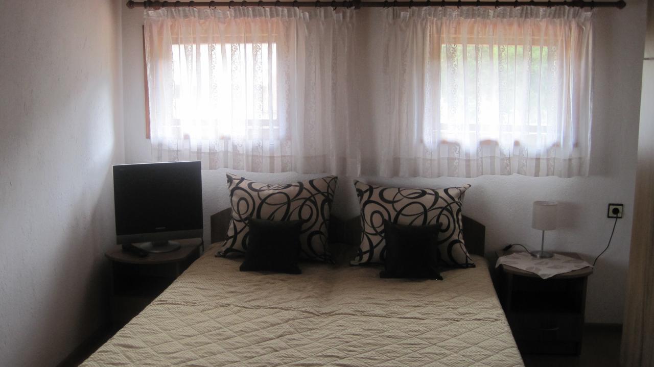 Guest House Palma Golden Sands Bagian luar foto